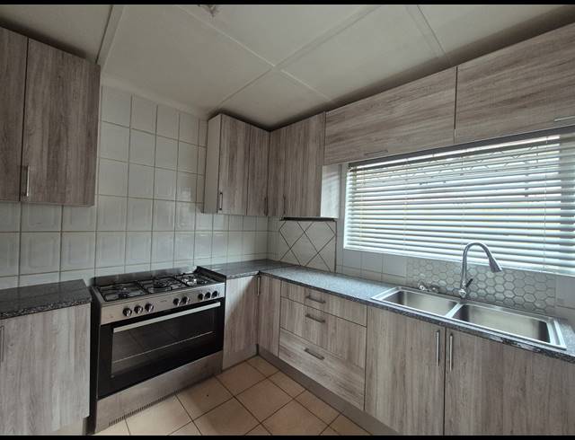 2 BEDROOM GARDEN COTTAGE TO LET IN DALVIEW